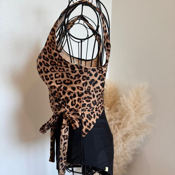 Summersalt Leopard Print V Neck Wrap One Piece Swimsuit - NWT Size 6 - Picture 4 of 10